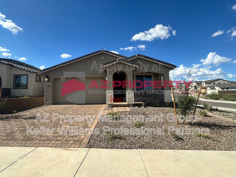 12214 W Lonesome Trl in Peoria, AZ - Foto de edificio