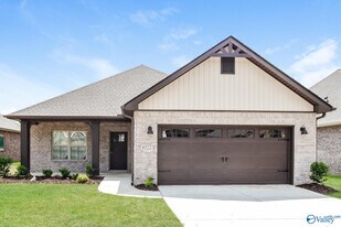 6522 Oak Mdw Dr SE in Owens Cross Roads, AL - Building Photo