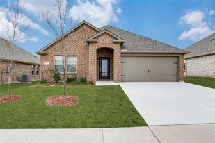 627 Willow View Way in Princeton, TX - Building Photo