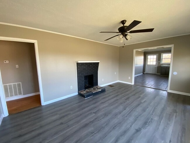 230 Preacher Laws Rd in Afton, TN - Building Photo - Building Photo