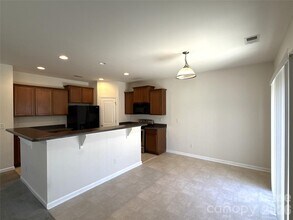 354 Cornielle Ln in Charlotte, NC - Building Photo - Building Photo