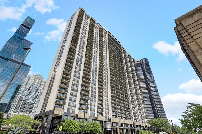property at 400 E Randolph St