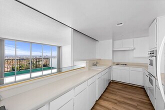 2160 Century Park E, Unit Century City with views in Los Angeles, CA - Building Photo - Building Photo