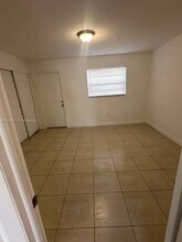 1770 SW 44th Ave in Fort Lauderdale, FL - Building Photo - Building Photo