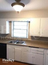 711 N Evanslawn Ave in Aurora, IL - Building Photo - Building Photo