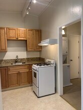 3325 Alma St, Unit 3325 in Palo Alto, CA - Foto de edificio - Building Photo