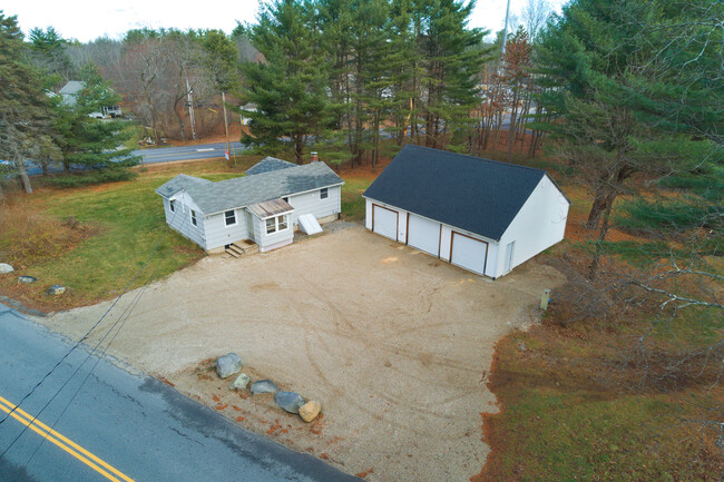 308 Portsmouth Ave in Stratham, NH - Building Photo - Building Photo