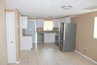 7140 Bellaire Terrace in New Port Richey, FL - Building Photo - Building Photo