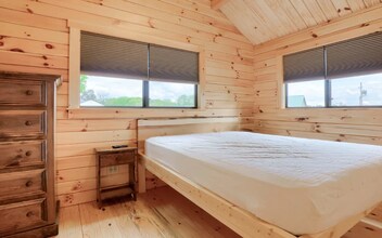 66 Peggy's Ln in Townshend, VT - Building Photo - Building Photo