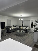 78 Fiske St in Southbridge, MA - Building Photo