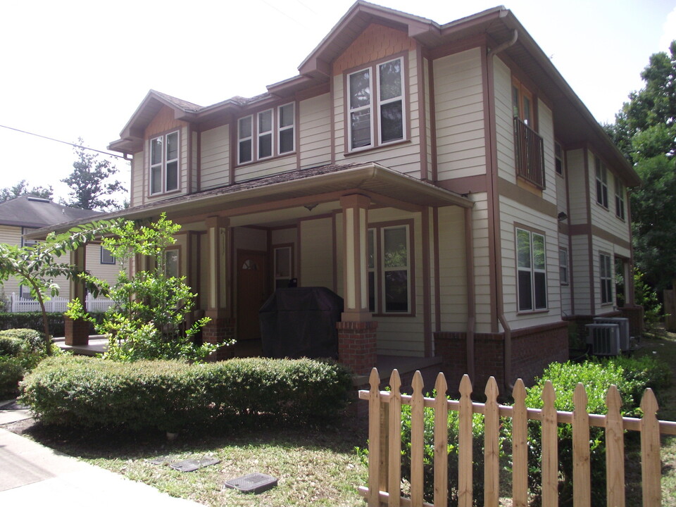 801 NW 3rd Ave in Gainesville, FL - Building Photo