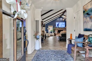 5455 Shiver Summit NE in Atlanta, GA - Building Photo