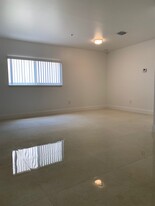 4121 NW 88th Ave, Unit 10 in Coral Springs, FL - Building Photo