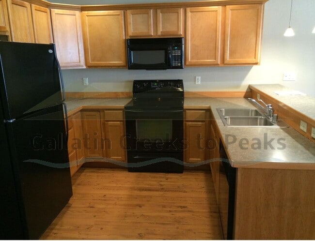 property at 2961 N 27th Ave