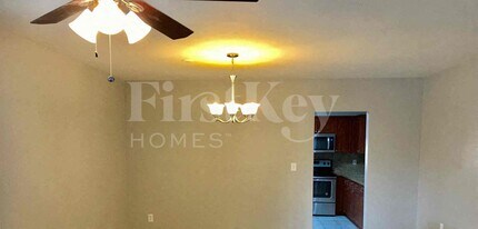 5850 NW 118th St in Hialeah, FL - Building Photo - Building Photo