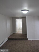 352 N Main St-Unit -2ND FLOOR in Doylestown, PA - Building Photo - Building Photo