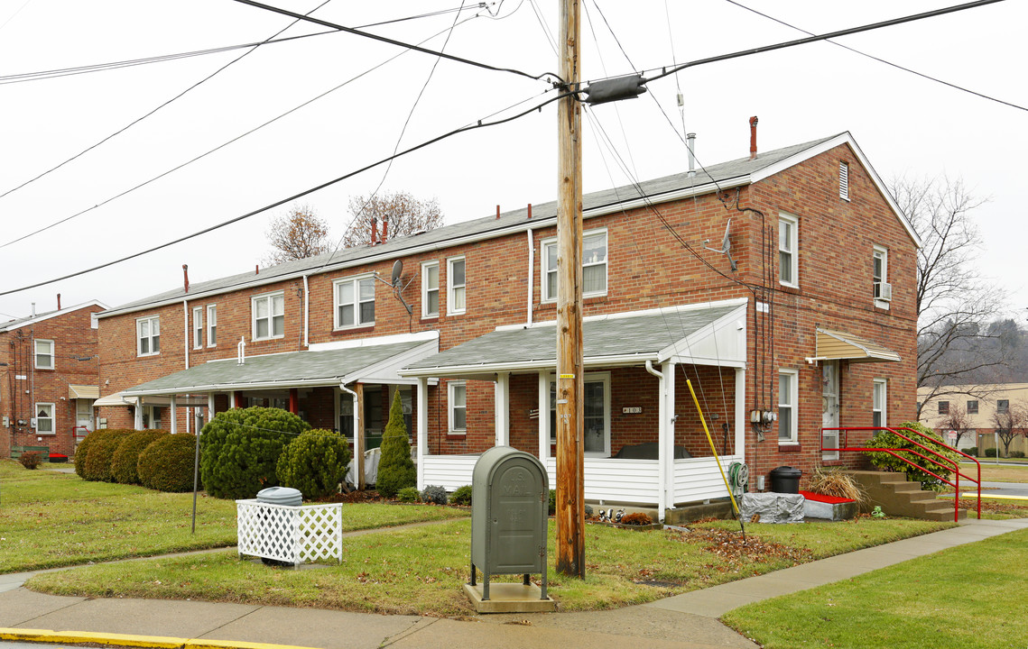 Tamaqui Village in Beaver, PA - Building Photo