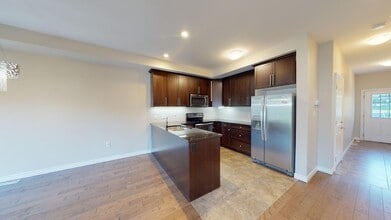 2235 Blackwater Rd in London, ON - Building Photo - Building Photo