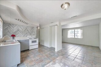 4301 Belleville Ave in Holiday, FL - Building Photo - Building Photo