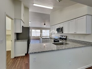 7647 W Cameron Dr in Peoria, AZ - Building Photo - Building Photo