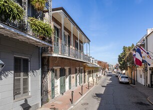 1027 Chartres St in New Orleans, LA - Building Photo - Building Photo