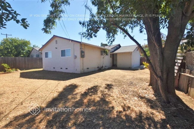 452 Ladera Dr in Vallejo, CA - Foto de edificio - Building Photo
