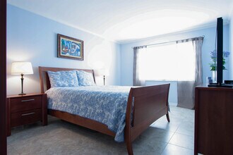 9301 SW 92nd Ave, Unit A-201 in Miami, FL - Foto de edificio - Building Photo
