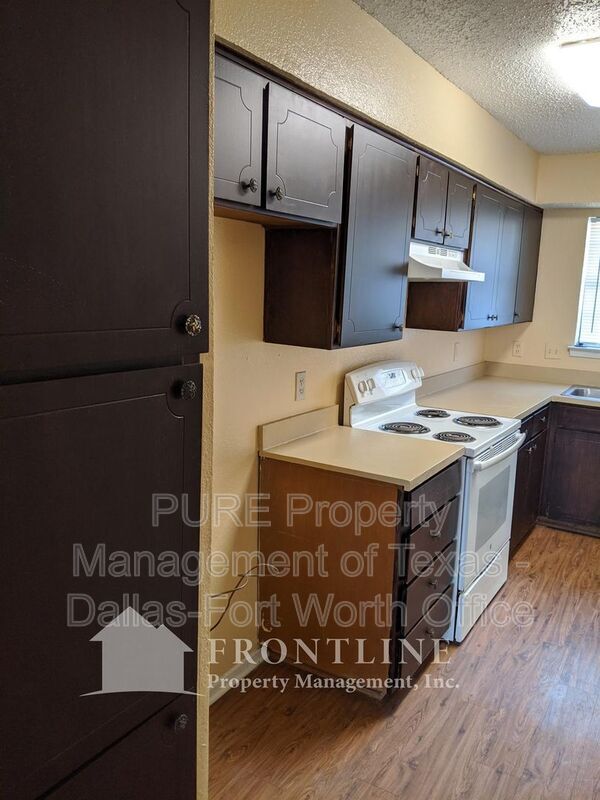 938 Southmoor Dr in Arlington, TX - Building Photo - Building Photo