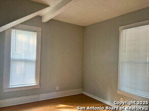816 Hays St in San Antonio, TX - Building Photo - Building Photo