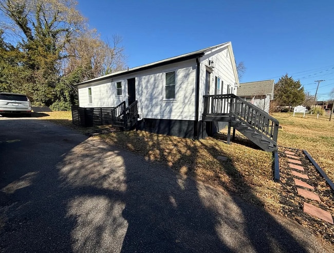 20 Burgess Ave in Greenville, SC - Building Photo - Building Photo