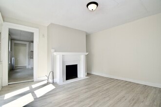 58 Howes St in Springfield, MA - Building Photo - Building Photo
