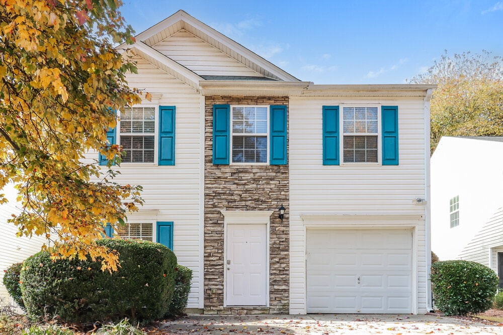 235 Osmanthus Way in Canton, GA - Foto de edificio