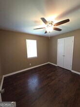 1034 Ray St in Griffin, GA - Foto de edificio - Building Photo