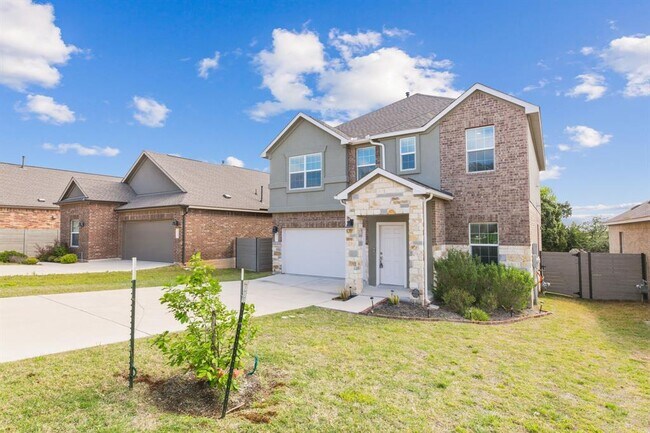913 Legends Ln in Georgetown, TX - Building Photo - Building Photo