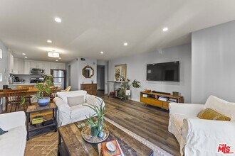 712 Pacific St, Unit 1 in Santa Monica, CA - Building Photo - Building Photo