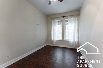 4750 N Kenneth Ave in Chicago, IL - Building Photo - Building Photo