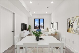 425 Avenue C in Bayonne, NJ - Building Photo