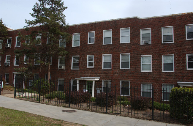 1805 Maryland Ave NE in Washington, DC - Building Photo - Building Photo