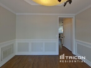 1002 Crofton Landing in Suwanee, GA - Building Photo - Building Photo