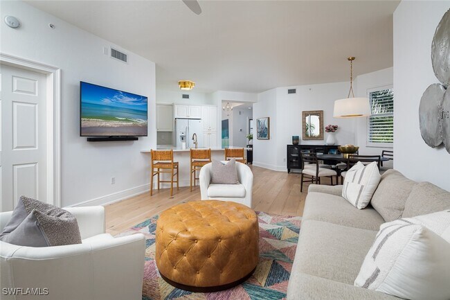 property at 470 Launch Cir