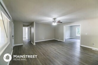 3212 Pine Branch Ct in Decatur, GA - Foto de edificio - Building Photo