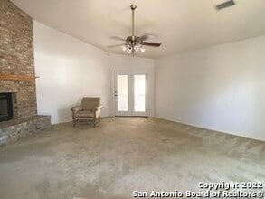 121 Francis Ave in Boerne, TX - Building Photo - Building Photo