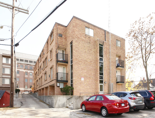 The Forum Apartments in Ann Arbor, MI - Foto de edificio - Building Photo