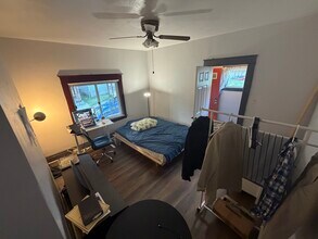 262 Dunseith St in Pittsburgh, PA - Building Photo - Building Photo