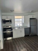 11813-11847 47 St NW in Edmonton, AB - Building Photo