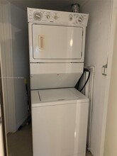 664 Bird Rd-Unit -Rear in Coral Gables, FL - Building Photo - Building Photo