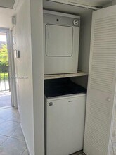 20800 NE 8th Ct in Miami, FL - Building Photo - Building Photo