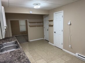 2102-2104 Messanie St in St. Joseph, MO - Building Photo - Building Photo