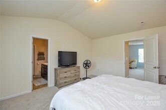 7517 Thorn Bluff Rd in Charlotte, NC - Building Photo - Building Photo