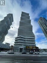 3900 Confederation Pkwy in Mississauga, ON - Building Photo